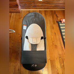 BabyBjörn Gray and Cream Baby Bouncer and bonus toy bar